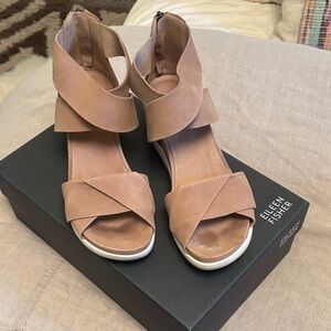 Eileen Fisher Women's Brown Strappy Sandals